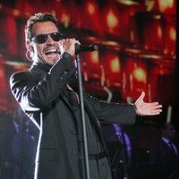 Marc Anthony performing live at the American Airlines Arena photos | Picture 79070